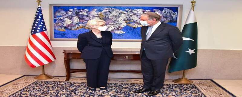 امریکی نائب وزیر خارجہ وینڈی آر شرمن کی وفد کے ہمراہ وزارتِ خارجہ آمد اور وزیرِ خارجہ مخدوم شاہ محمود قریشی سے ملاقات