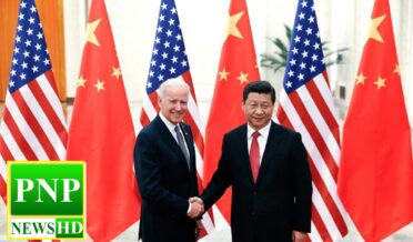 US President Joe Biden meets Chinese President Xi Jinping (Staff Report, Taza Akhbar, Pak News Point) US Secretary of State Anthony Blanken spoke by telephone with his Chinese counterpart Wang Jiechi on Friday to discuss preparations for the US-China summit. US Press Secretary Jane Sackie issued a statement before the talks, saying the leaders would "discuss ways to manage the competition responsibly" between the two countries and where their "interests coincide". I will discuss ways to work together. Ahead of a video link Monday meeting between US President Joe Biden and Chinese President Xi Jinping, top diplomats from both countries exchanged stern warnings on the sensitive issue of Taiwan. According to him, the virtual meeting between the US and Chinese presidents is taking place against the backdrop of growing tensions over the Taiwan issue. There are also tensions between the United States and China over trade, human rights and other issues. Beijing claims ownership of the sovereign republic of Taiwan, while Taiwan does not recognize itself as part of China. The United States and its allies have sided with Taiwan over China over the issue. US Secretary of State Anthony Blanken called his Chinese counterpart Wang Jiechi on Friday to discuss preparations for the US-China summit. On the occasion, the US Secretary of State briefed the Chinese Foreign Minister on US concerns over Beijing's "military, diplomatic and economic pressure" on Taiwan. Washington began recognizing Beijing instead of Taipei at the diplomatic level in 1979, but the same year a law was passed in the US Congress under which the United States passed. The U.S. government has been careful not to imply that it recognizes Taiwan, but in the case of Taiwan it has the broad support of both houses of Congress. Is. A delegation of U.S. lawmakers visited Taiwan earlier this month, prompting Beijing to express outrage. "Ignoring the independence of Taiwan's forces or their support will undermine the peace of the entire Taiwan Strait and eventually the issue will return to where it started." China has stepped up its military activities near Taiwan in recent years. Dozens of Chinese planes entered Taiwan's air defense zone in early October. Washington has repeatedly signaled its support for Taiwan, calling it a Chinese aggression. President Biden's stance on Beijing is much tougher than that of former US President Donald Trump, but both administrations see emerging China as one of the biggest challenges of the 21st century. According to a US official, President Joe Biden and President Xi Jinping last spoke to each other on September 9, during which they discussed economic, environmental and Kodak Nineteen issues.