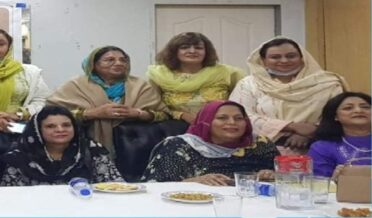 A special session on "Role of Women in Implementing Urdu" was held at Cosmo Polytechnic Club Bagh Jinnah Lahore yesterday under the auspices of Pakistan National Language Movement and Kashf Foundation.