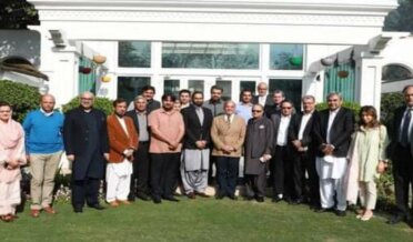 پاکستان مسلم لیگ (ن) کے صدر اور قائد حزب اختلاف شہبازشریف سے میڈیا کی جوائنٹ ایکشن کمیٹی کی ملاقات
