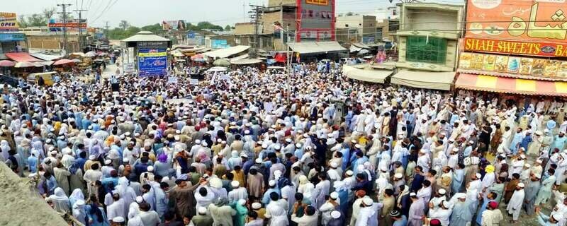 شبقدر بازار میں بی جے پی کے گستاخانہ بیان کیخلاف احتجاج