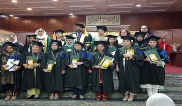 BS convocation ceremony was held at Government Islamia Graduate College