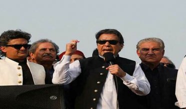 صوبائی اسمبلیاں کب توڑیں گے ؟ عمران خان نے مذاکرات کی پیشکش پر وضاحت دیتے ہوئے زور دار اعلان کر دیا