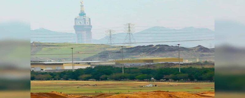 mountains of Makkah turned from rain to green and beautiful