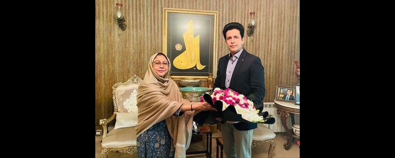 پاکستان پیپلز پارٹی شعبہ خواتین کی مرکزی صدر فریال تالپور سے اسلام آباد کی معروف کاروباری اور سماجی شخصیت اورنگزیب وڑائچ کی ملاقات