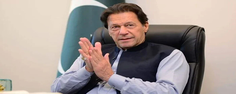 پی ٹی آئی کارکنوں کو بتایا گیا ہے کہ عمران خان کا وژن ہے ’’ملک میرا، فوج میری اور قوم میری‘‘۔ ترجمان پی ٹی آئی